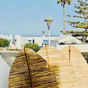 https://canaryislandshost-l-mare.in-canary-islands.com